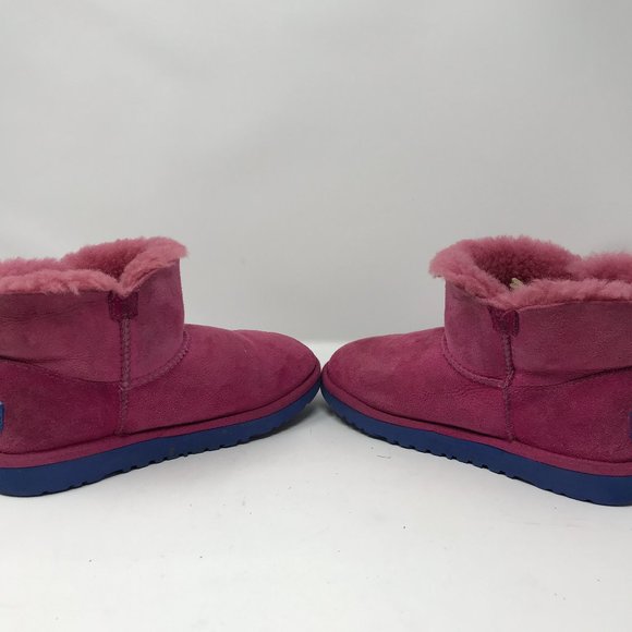 UGG Australia Hot Pink Bailey Button Boot - Picture 3 of 7
